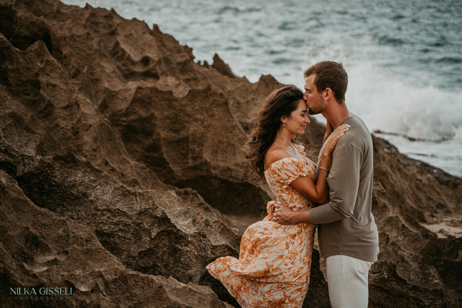 A Beach Engagement Session Guide for Your Puerto Rico Destination Wedding