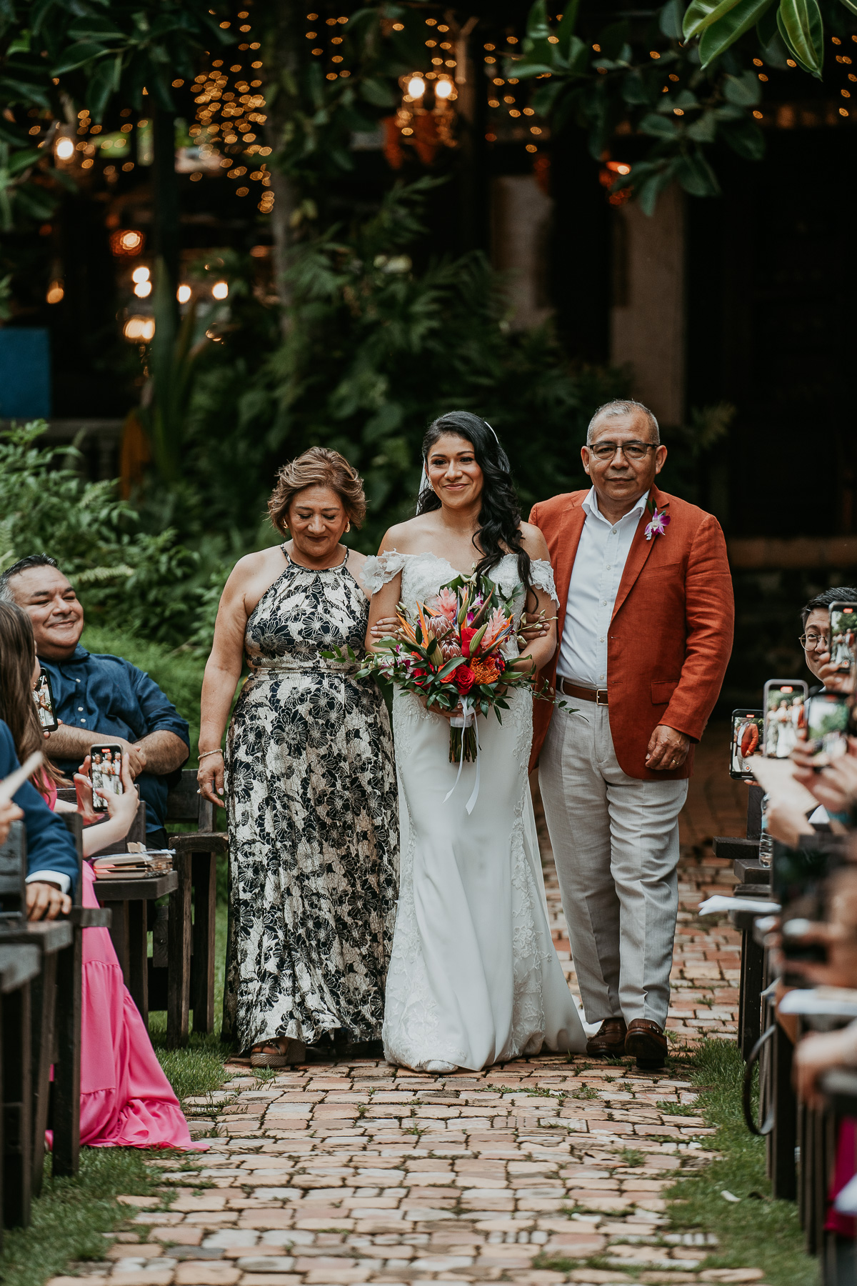 Bride walking down the Isle at Hacienda Siesta Alegre Wedding.