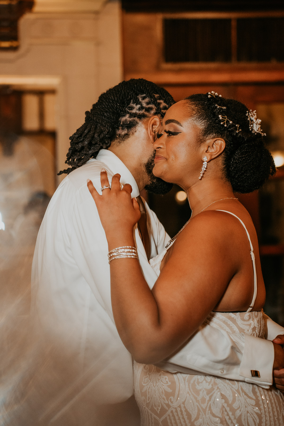 Bride and groom last dance at Casa de España wedding.