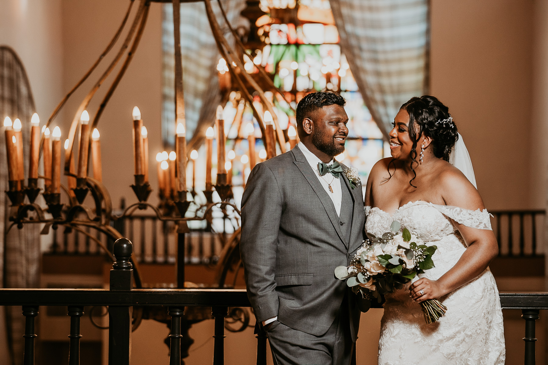 Bride and groom at Salon Campeche Hotel El Convento