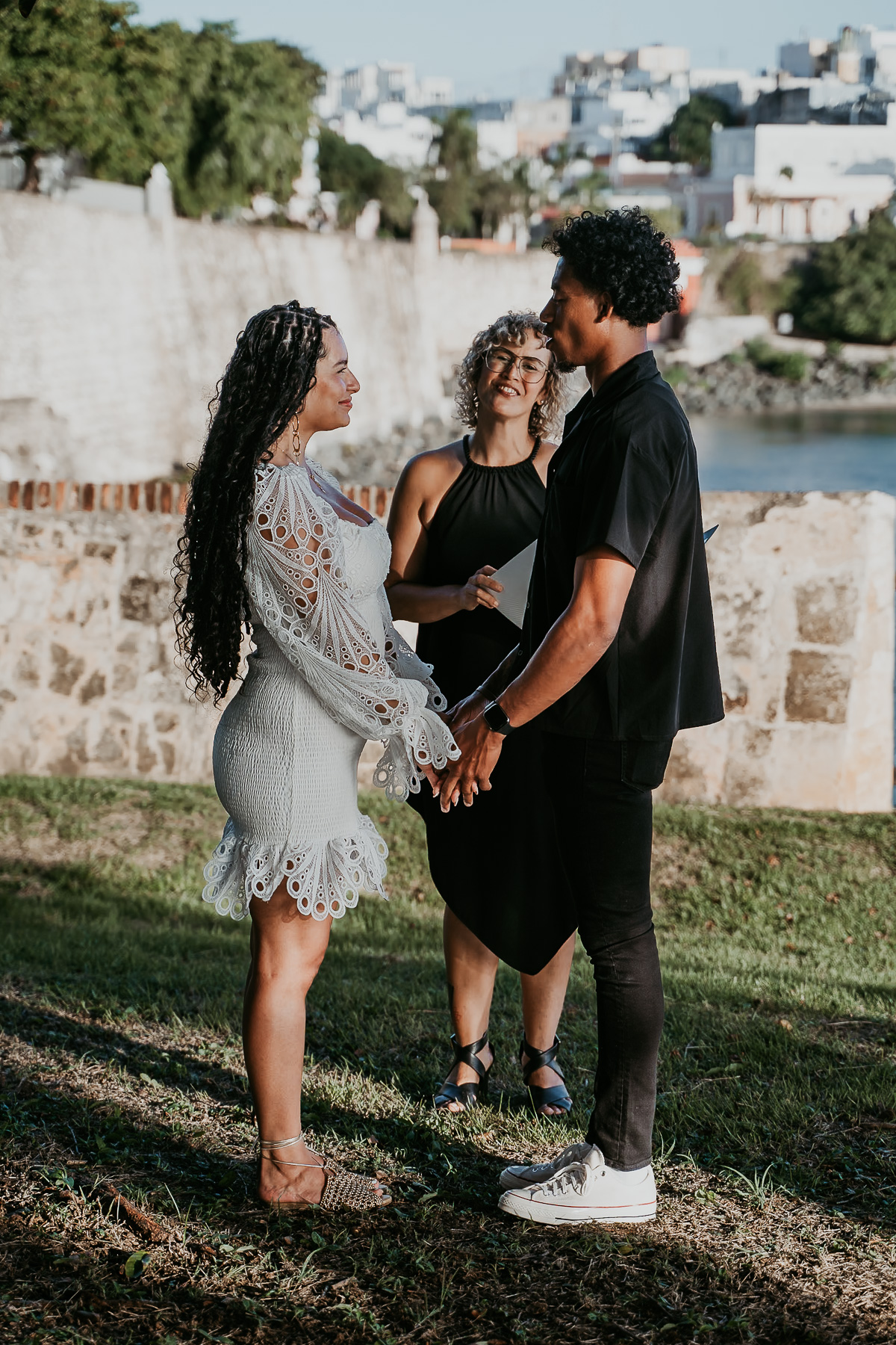 Couple saying I do at Old San Juan