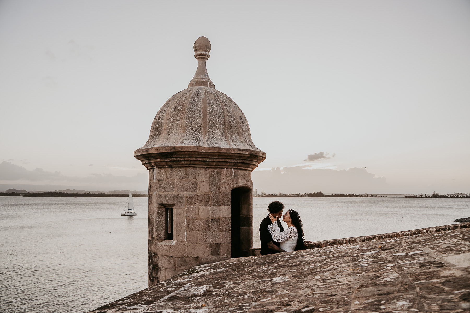 Bride and groom Eloping in Old San Juan