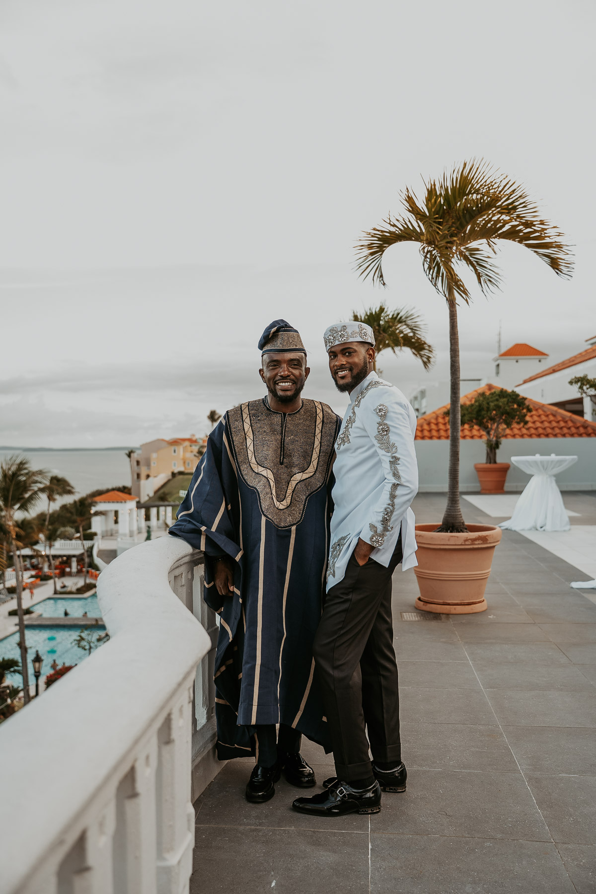 Handwoven Aso Oke outfits worn by couple at El Conquistador wedding