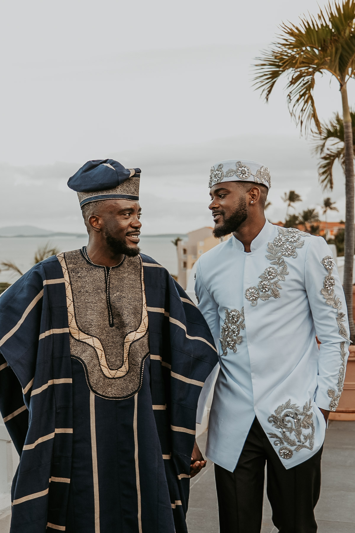 Handwoven Aso Oke outfits worn by couple at El Conquistador wedding