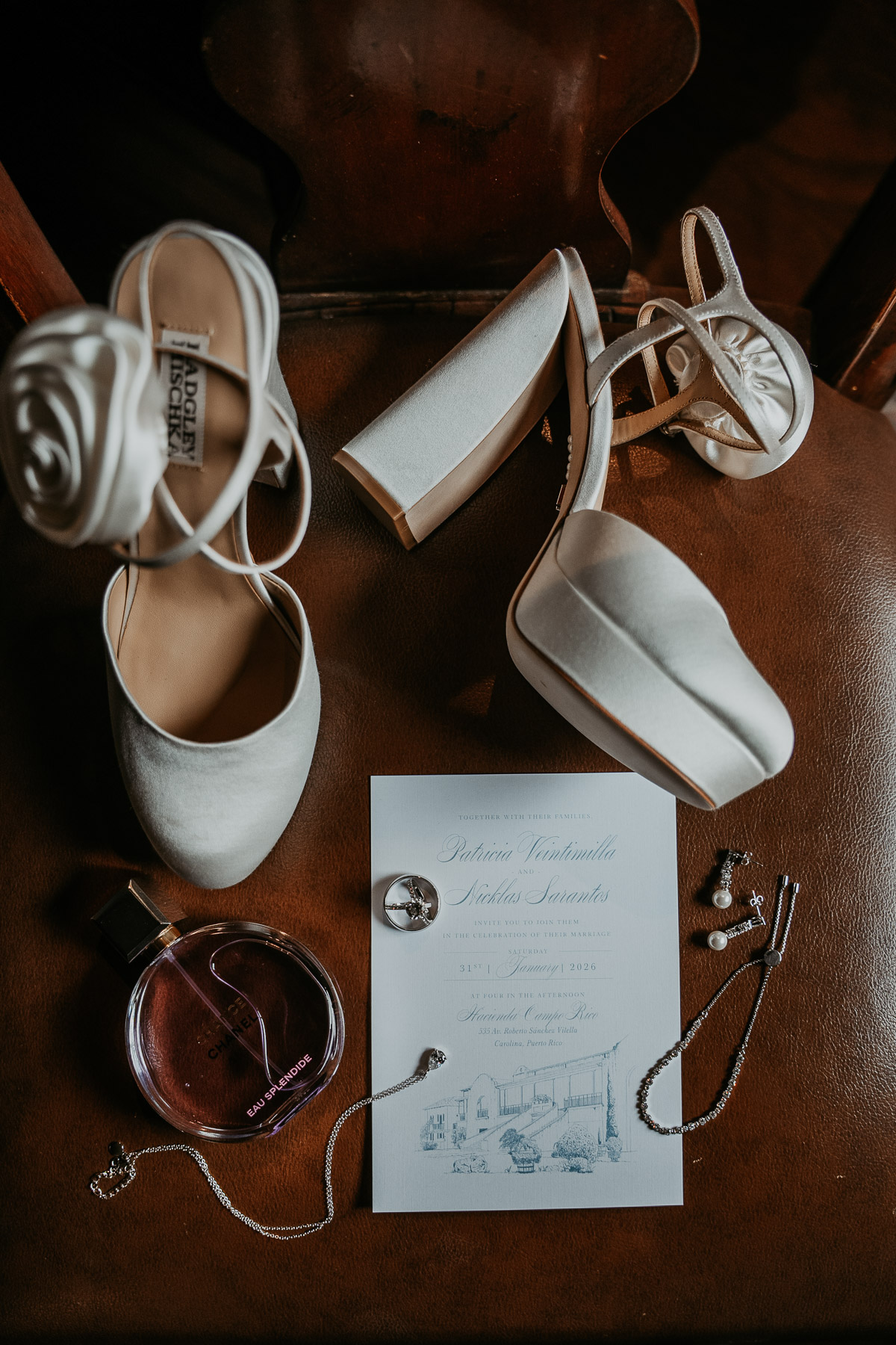 Bride details at an Hacienda Campo Rico wedding.