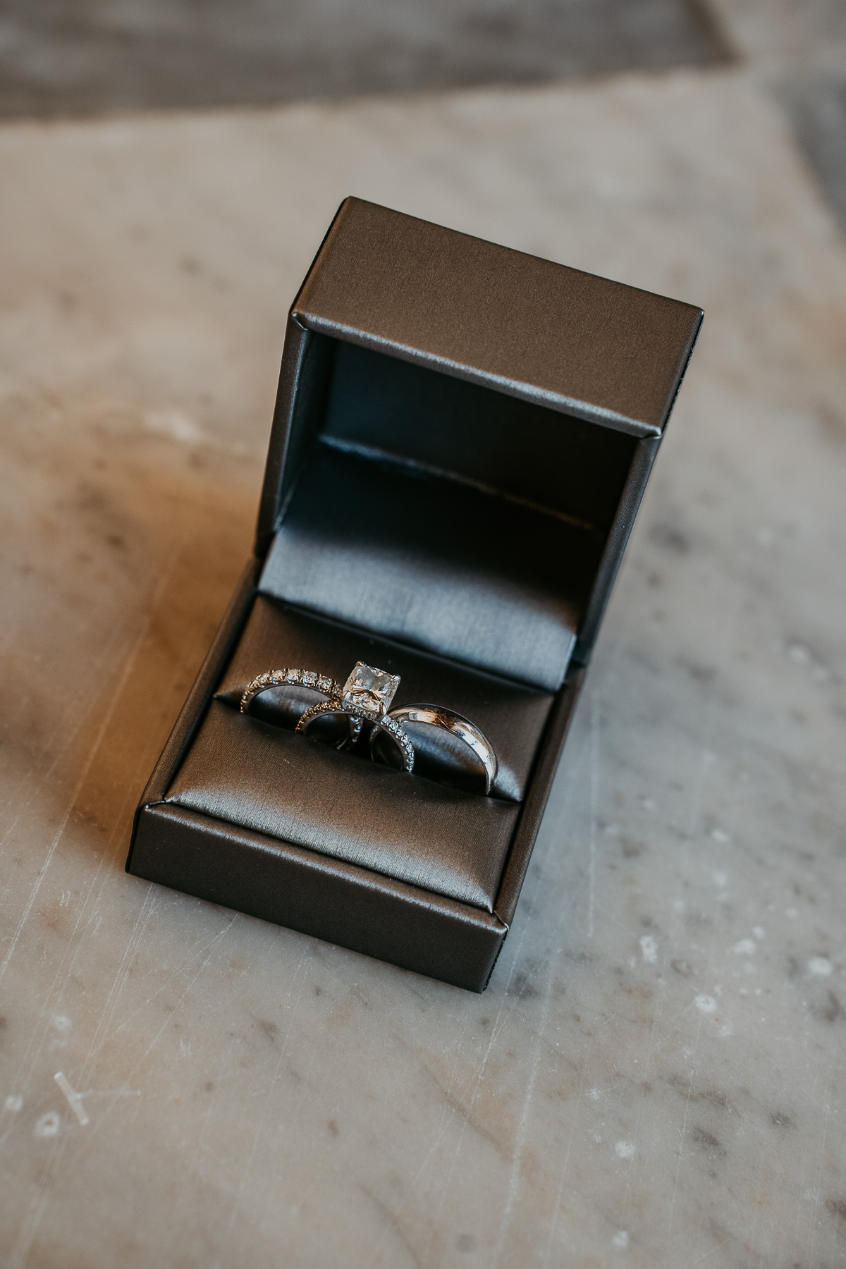 Wedding rings with box for weddign at Old San Juan.