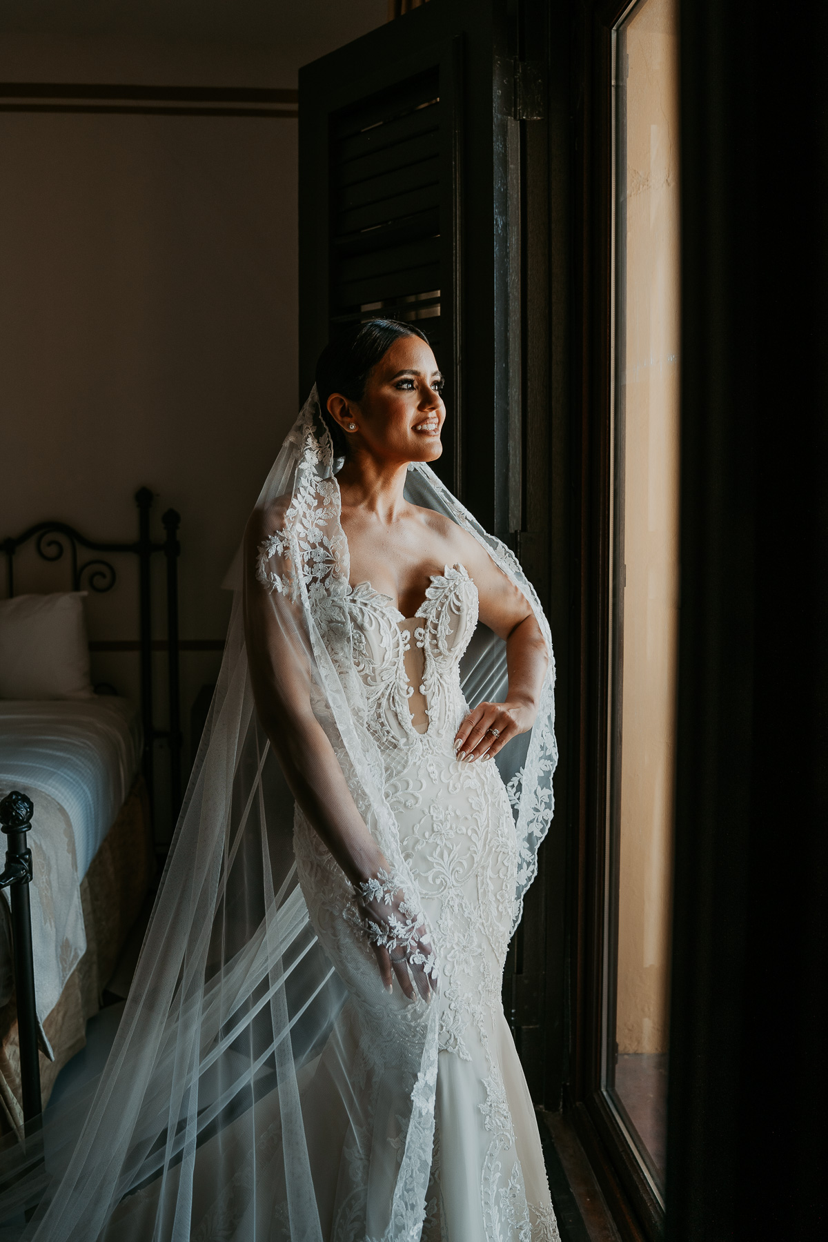 Bride getting ready at Hotel El Convento.