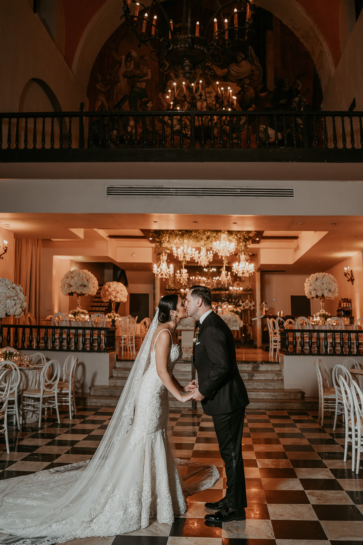 How to Plan a Perfect Wedding at Hotel El Convento La Rogativa Ceremony and Salon Campeche Reception