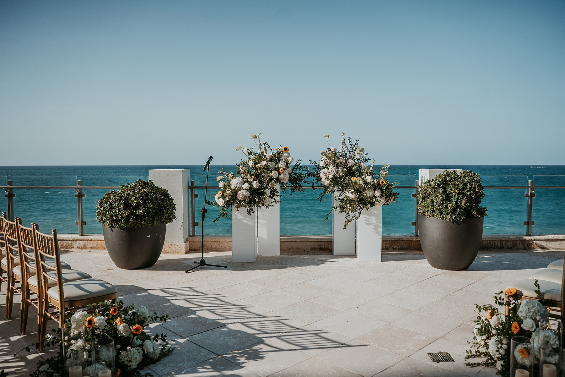 Outdoor oceanfront setting at the Condado Vanderbilt for a Puerto Rico wedding celebration.