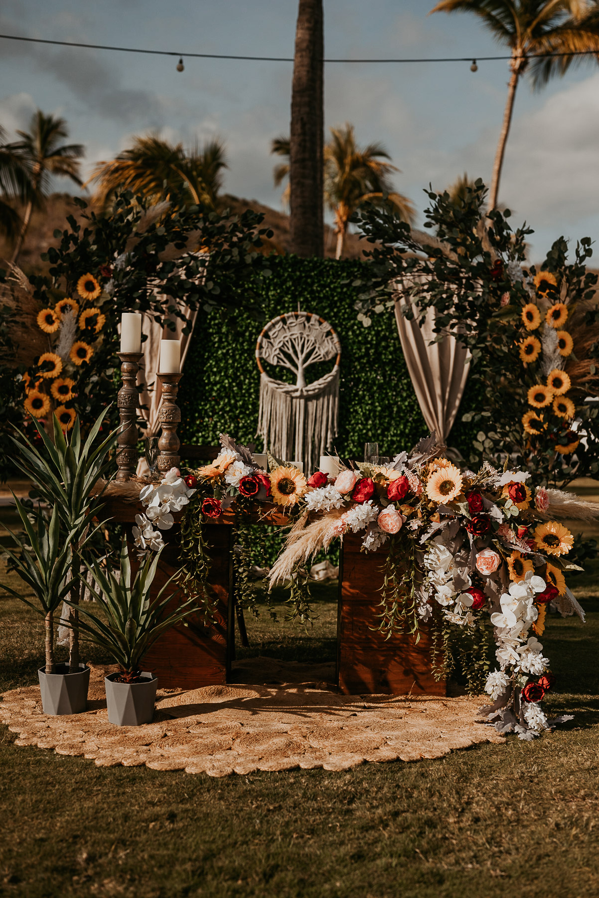 Couple table decor details at Copamarina Beach Resort,