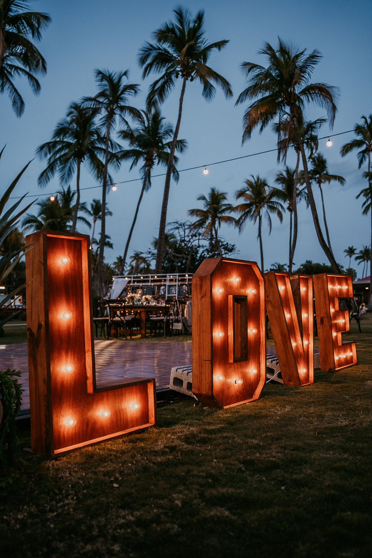 Wedding decor for Copamarina Beach Wedding.