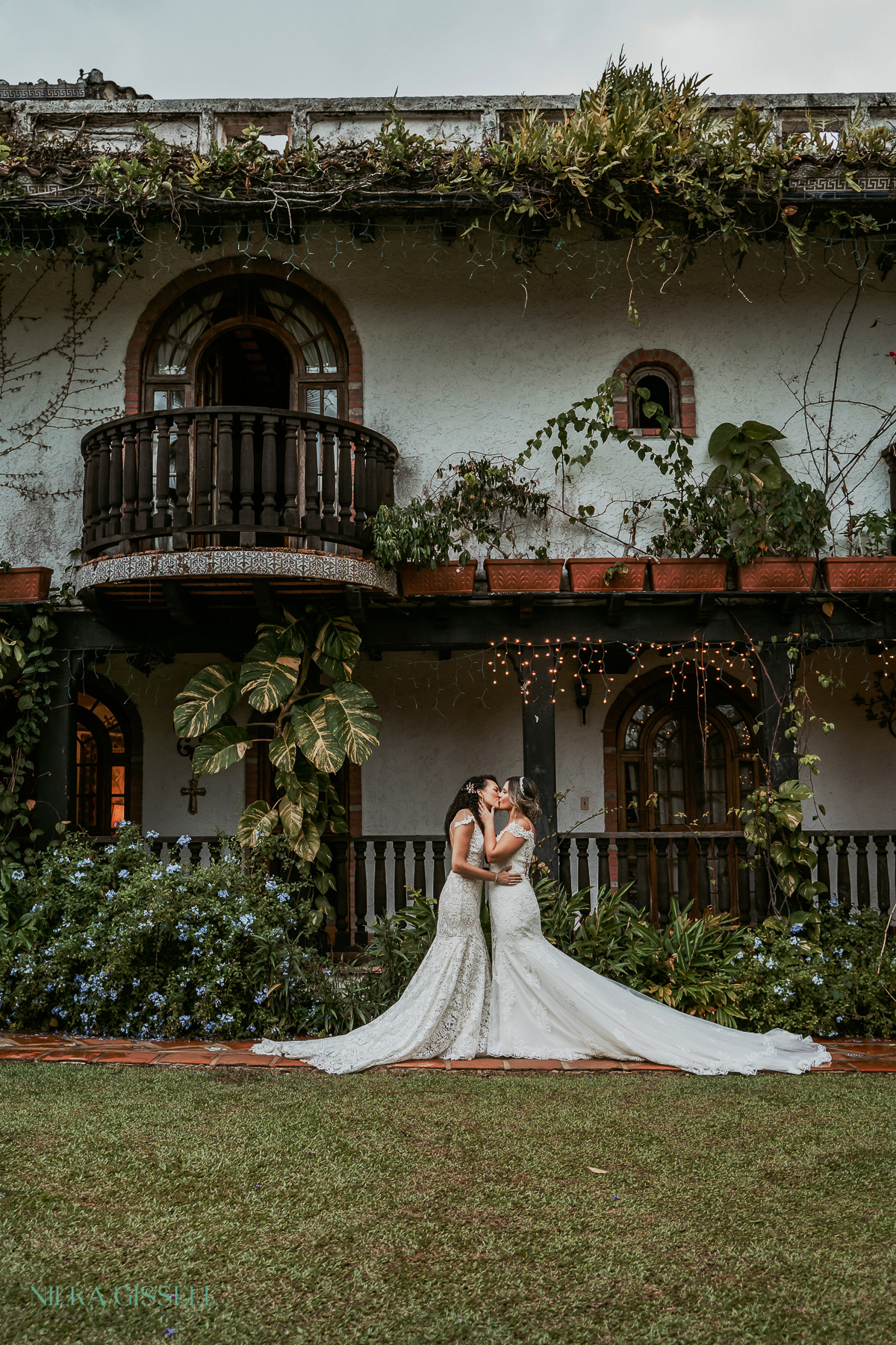 Lesbian Wedding at Hacienda Siesta Alegre