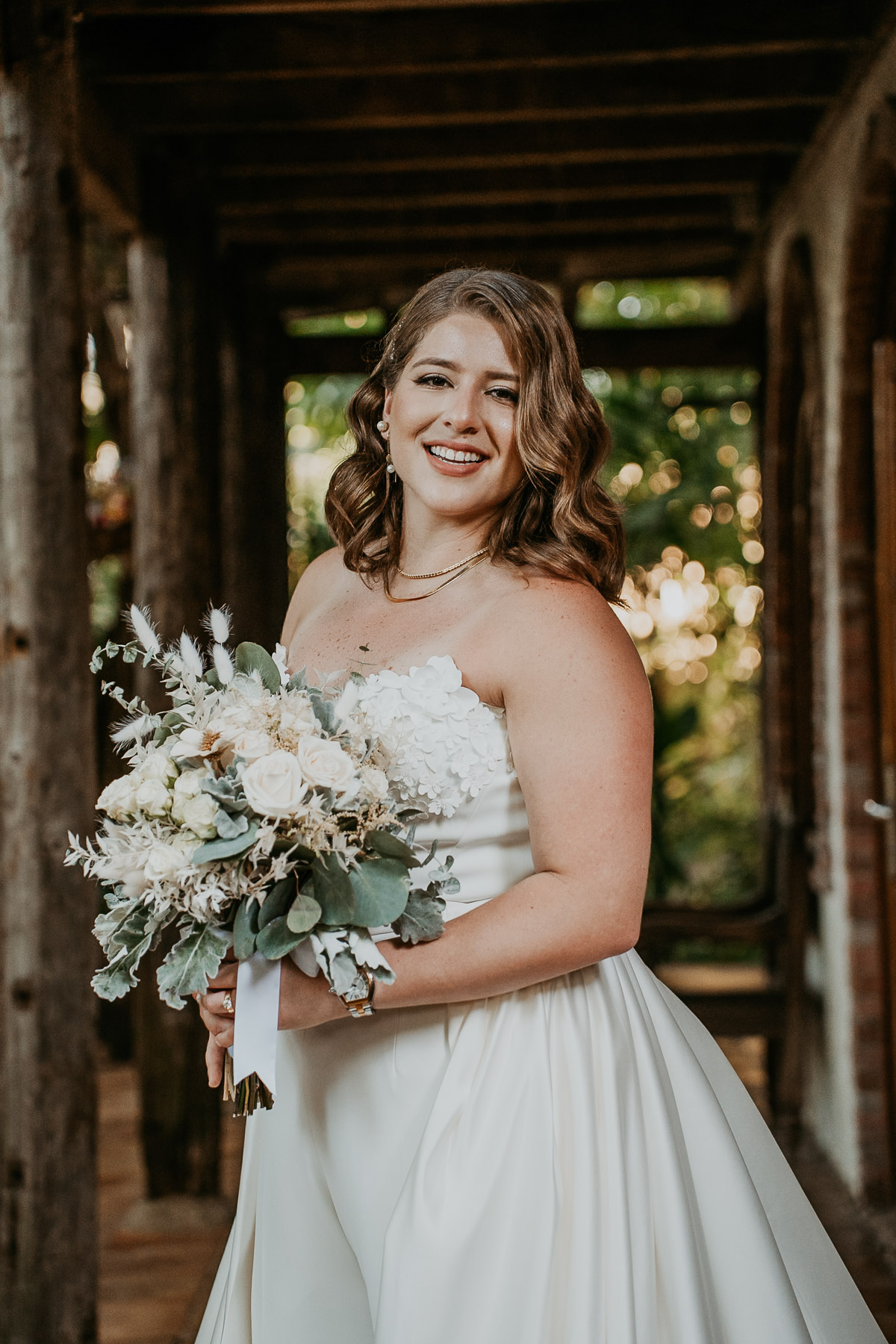 Bride portrait at Hacienda Siesta Alegre