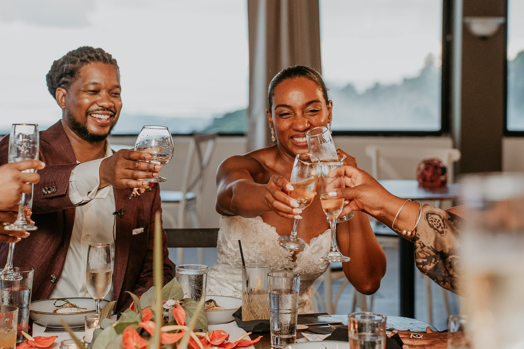 Bride and groom enjoying a gourmet gastronomic experience at Bohemia Cocina en Movimiento