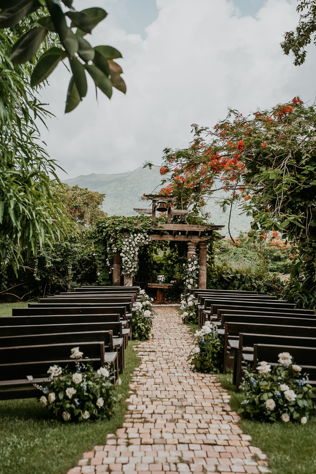 Puerto Rico Wedding Photographer for Multicultural Weddings at Hacienda Siesta Alegre 