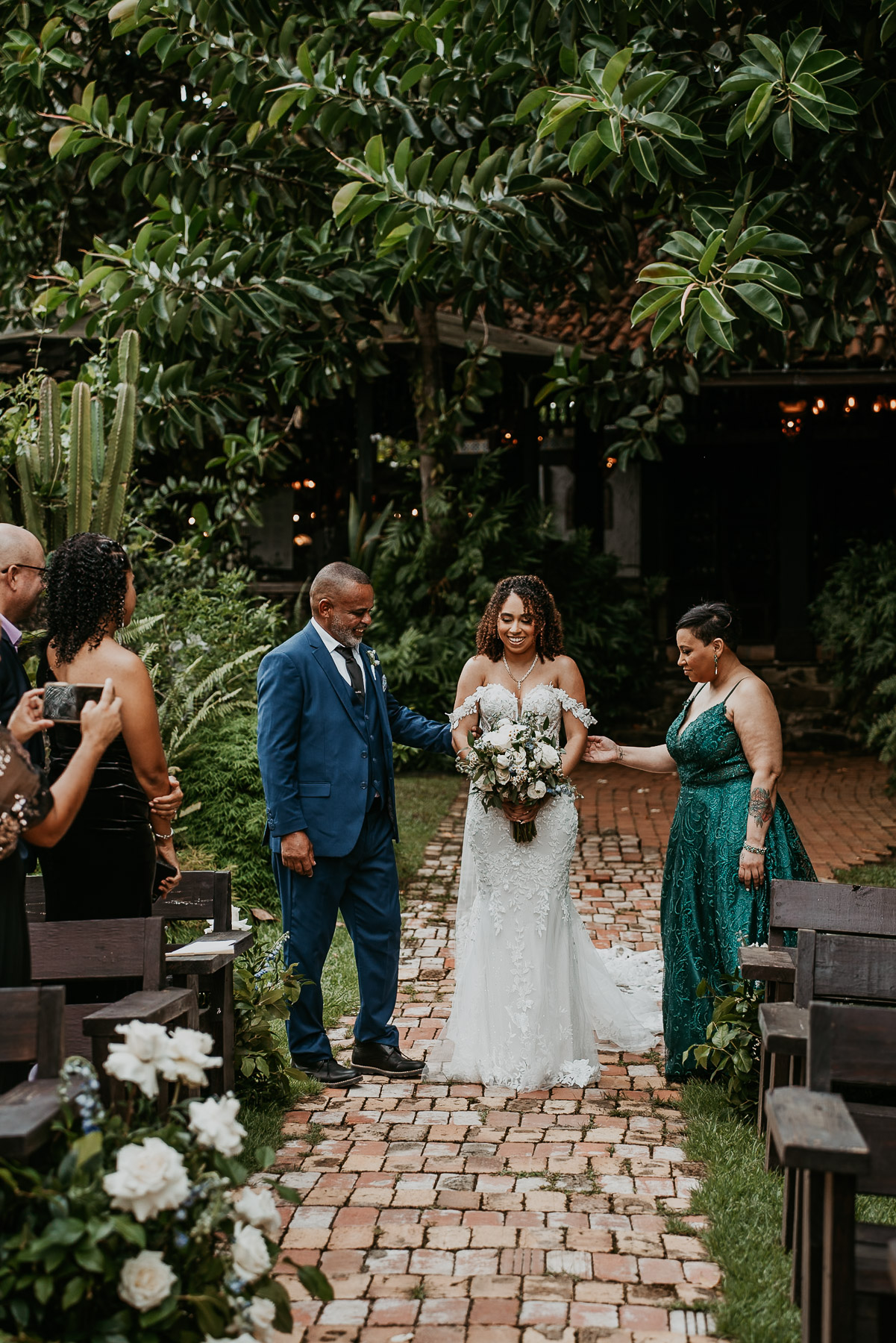 Puerto Rico Wedding Photographer for Multicultural Weddings at Hacienda Siesta Alegre 