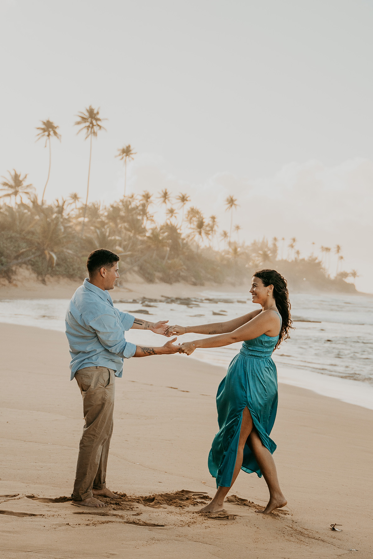 Real moments Piñones couples photos