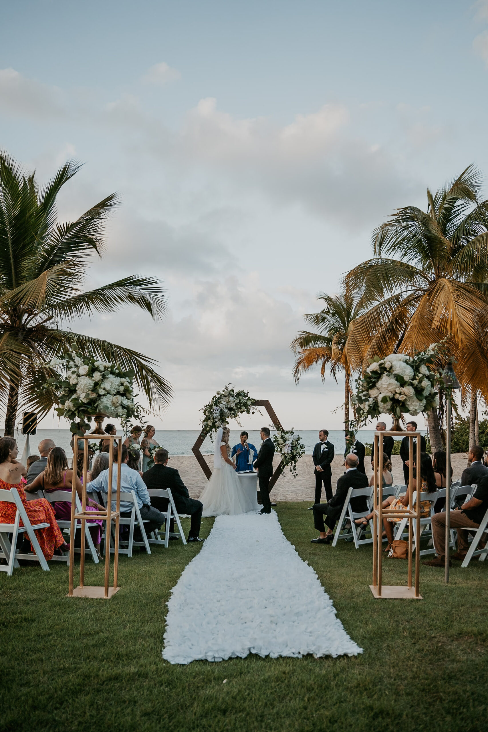 Ocean view wedding at Courtyard Marriot