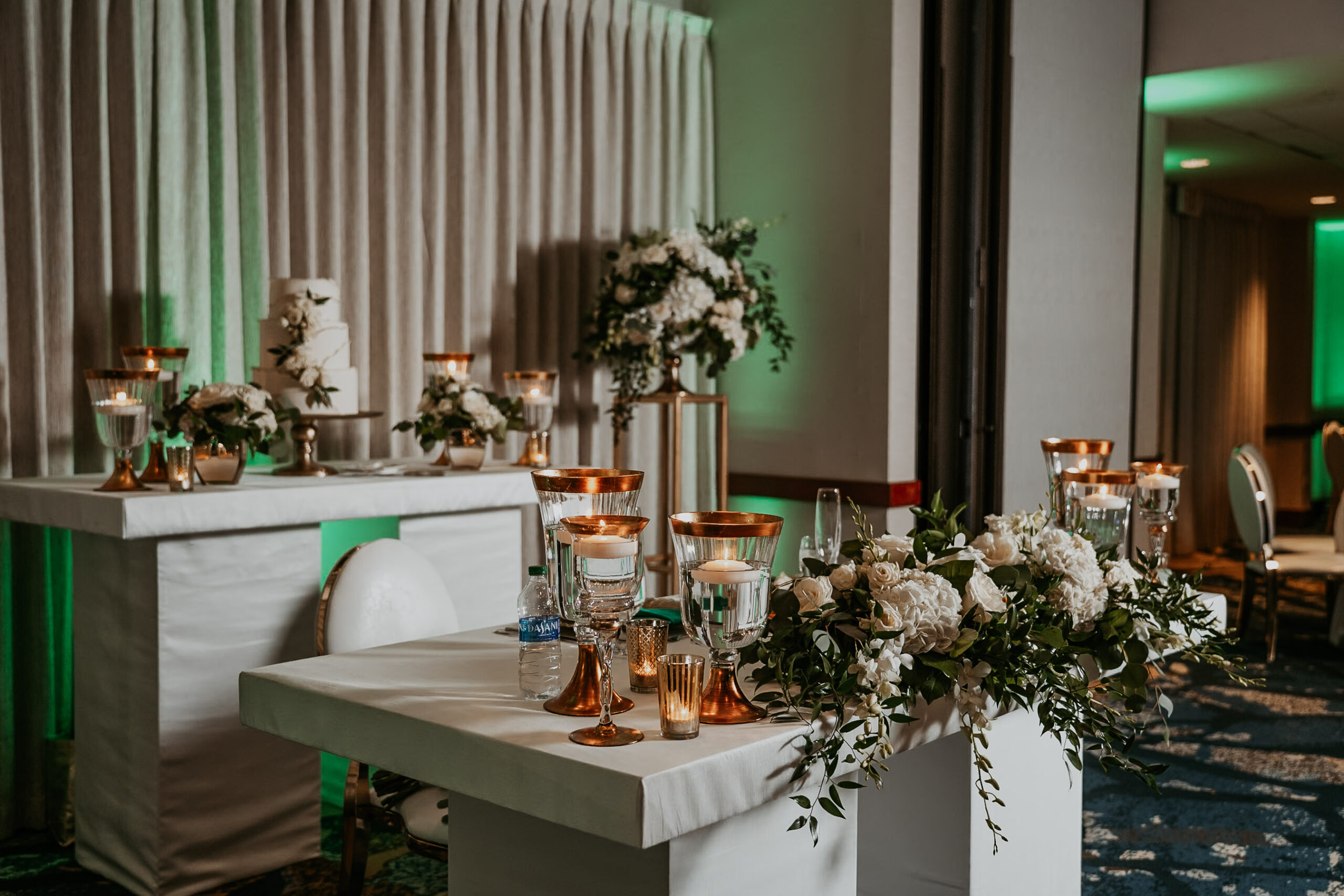 Elegant wedding reception setup in Salon del Mar, Courtyard Marriott Puerto Rico