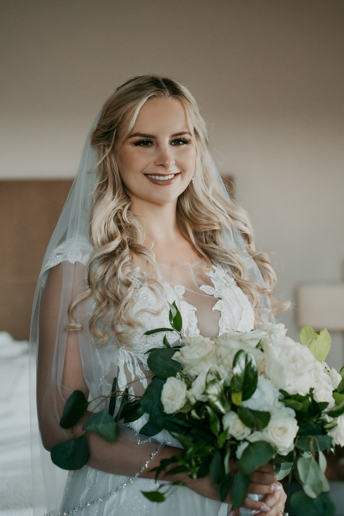 Bride smiles for Puerto Rico wedding photographer